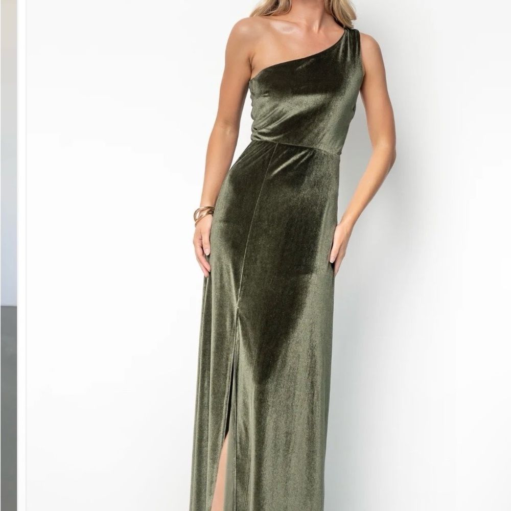 Elegant Olive Green One-Shoulder Dress